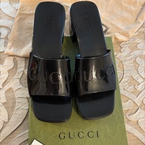 Gucci sandals